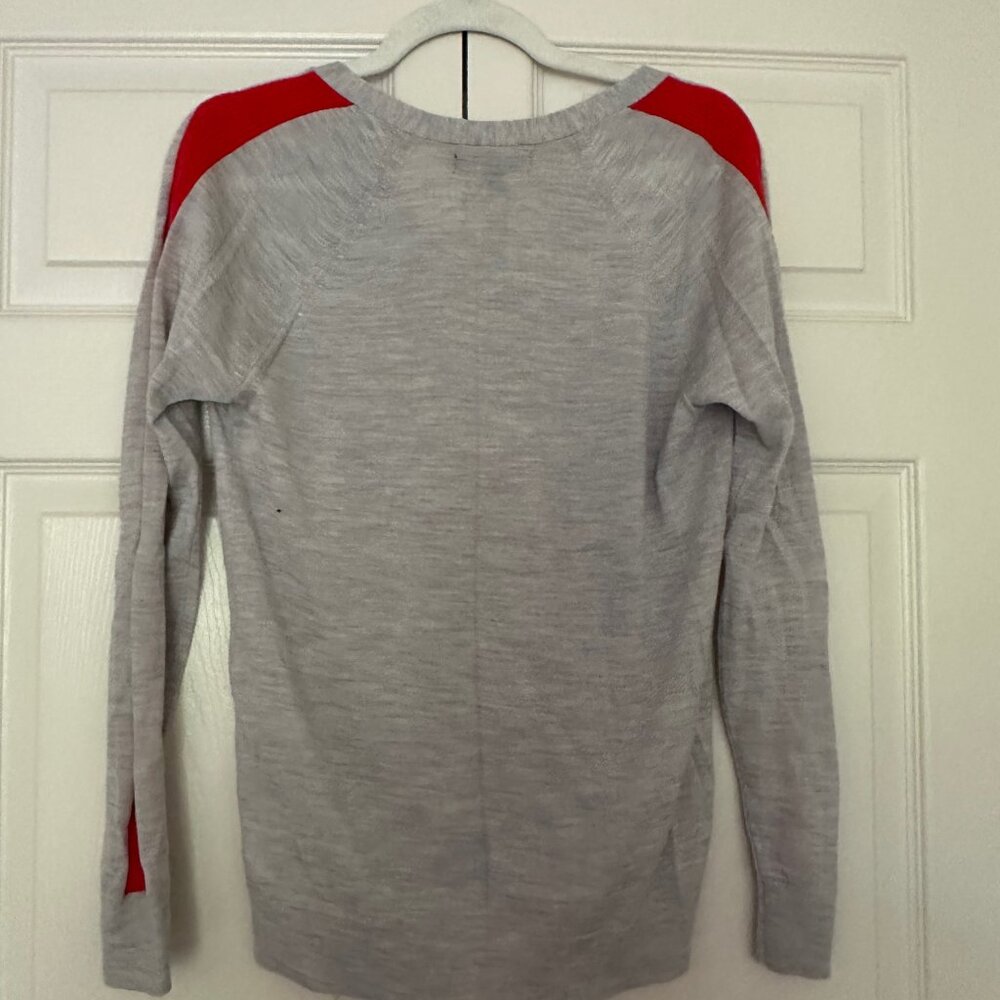 New Banana Republic Extra Fine Merino Grey and Orange Sweater V-Neck